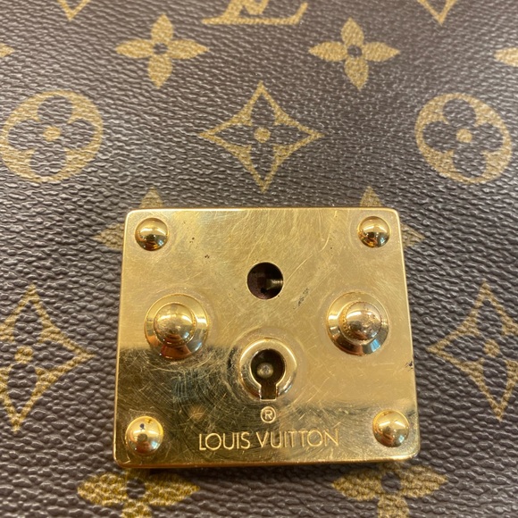 Louis Vuitton Monceau - Picture 10 of 17